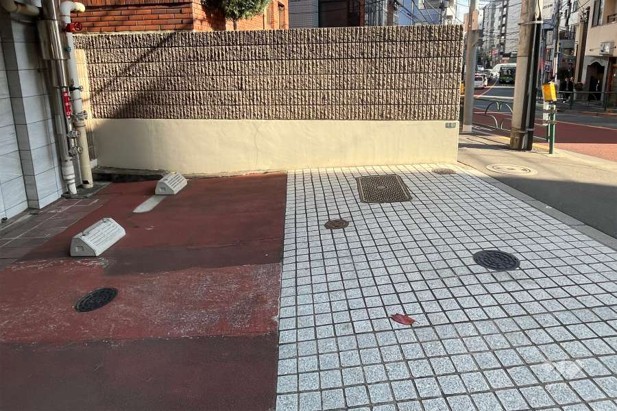 敷地内駐車場（屋外平面式）