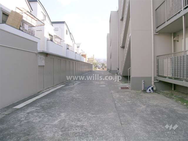 敷地北側の通路部分