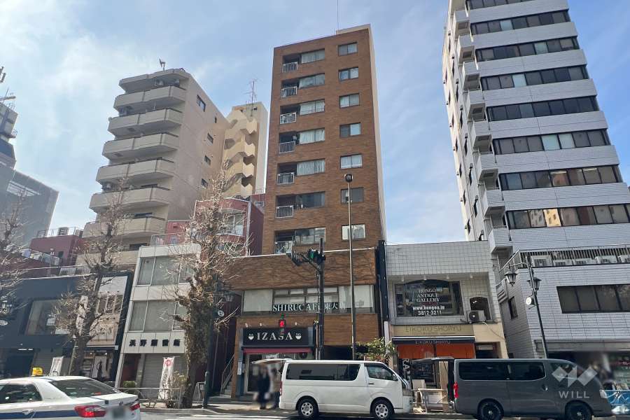 ドミネンス本郷の外観（東側から）