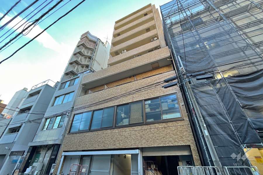 ライオンズマンション文京根津の外観（北東側から）