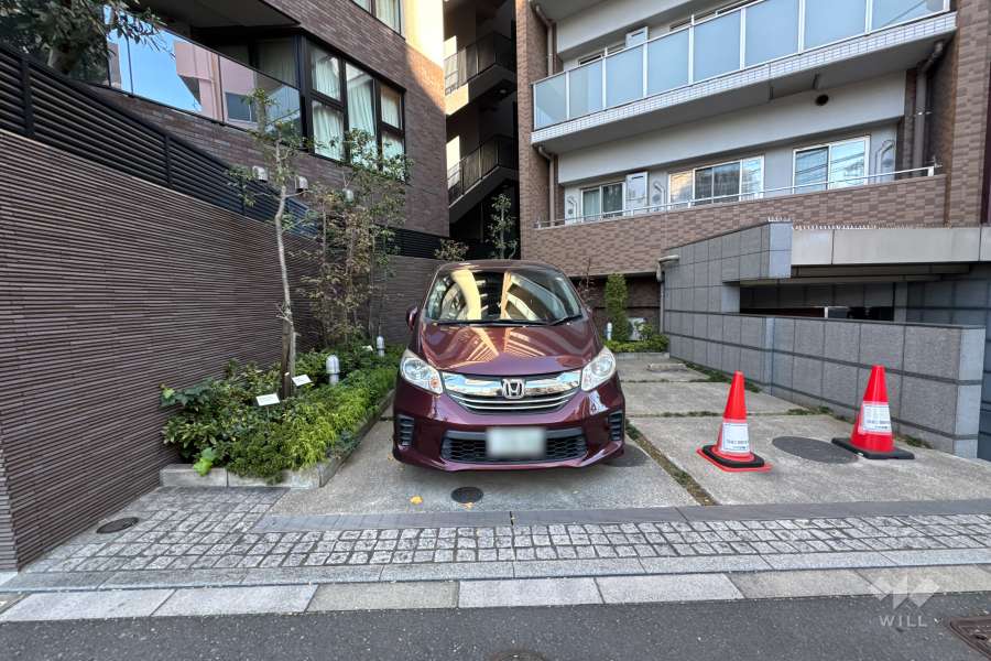 敷地内駐車場（屋外平面式）