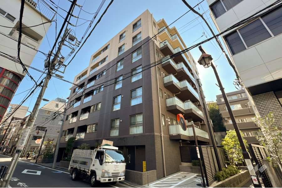 ザサンメゾン文京本郷エルドの外観（北西側から）