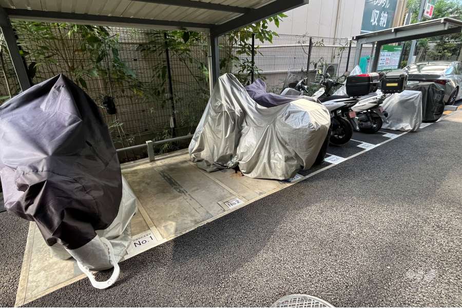 バイク置き場