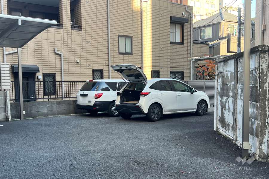 敷地内駐車場（屋外平面式）