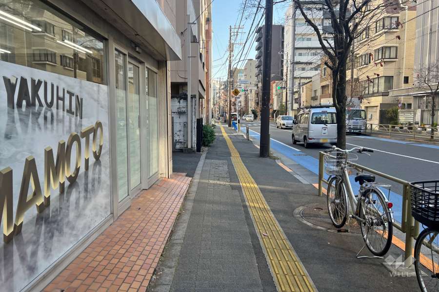 敷地南西側の前面道路