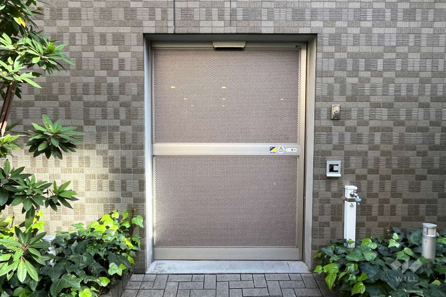 駐車場の出入り口