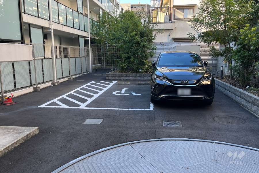 敷地内駐車場（屋外平面式）