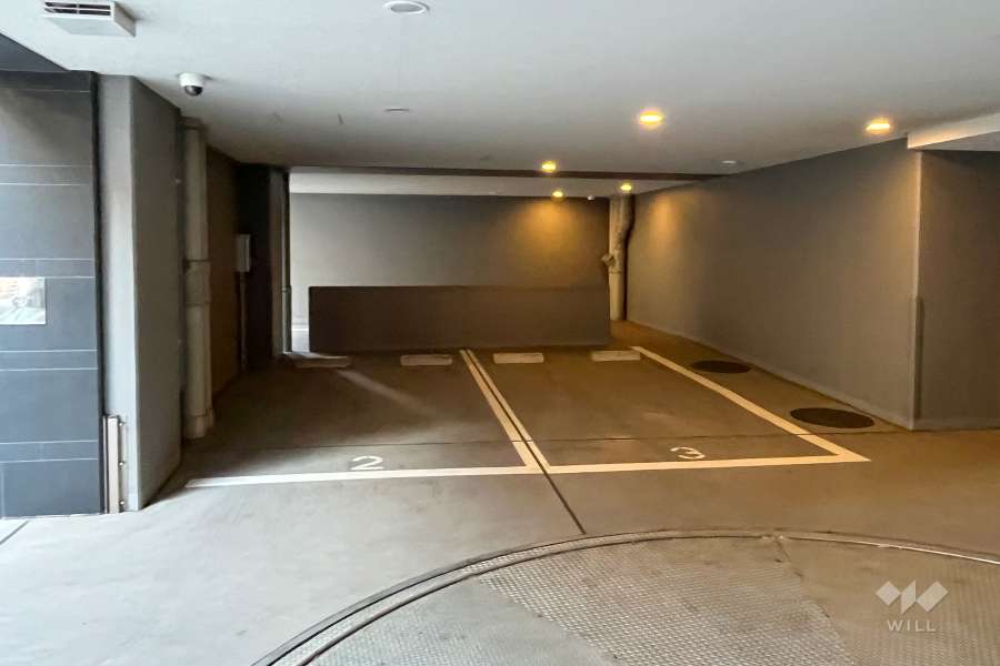 敷地内駐車場（屋内平面式）