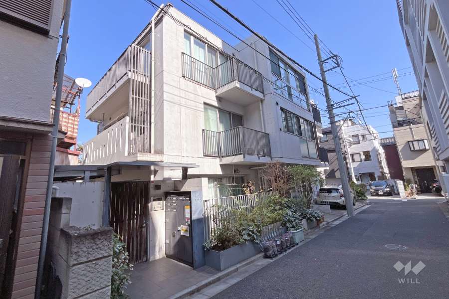 1.l'aubeの外観（南西側から）