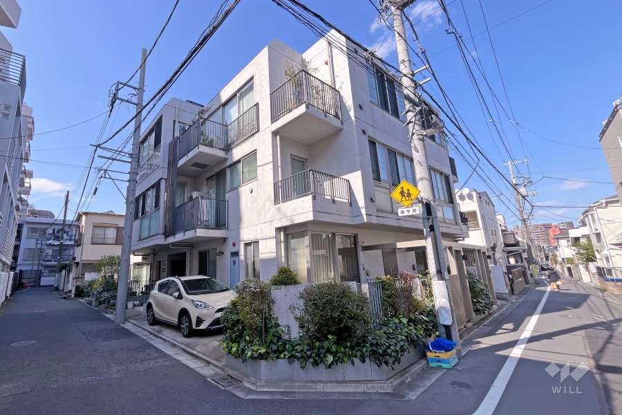 3.l'aubeの外観（南東側から）