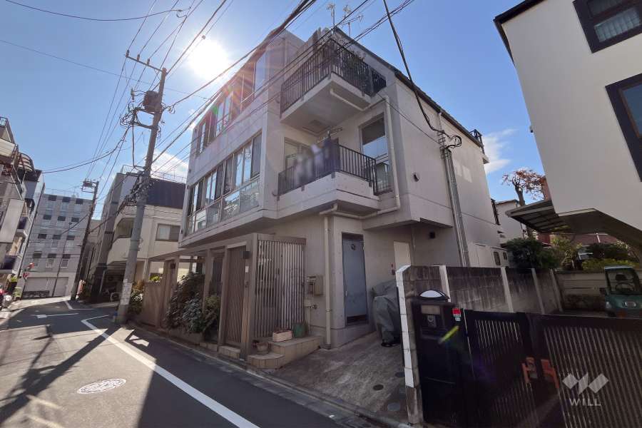 2.l'aubeの外観（北東側から）