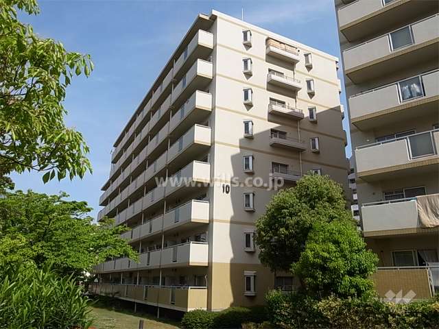 武庫川第2一番街10号棟の外観（南東側から）