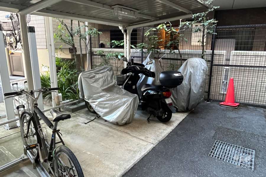 バイク置場