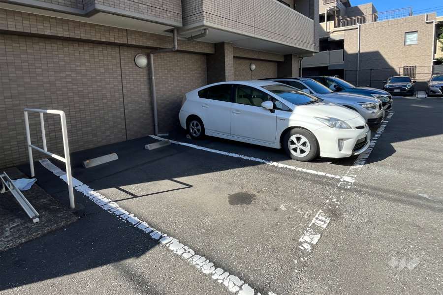 敷地内駐車場(屋外平面式)