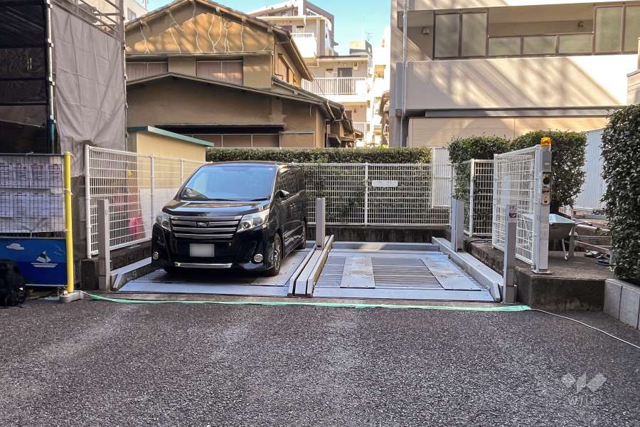 敷地内駐車場（屋外機械式）