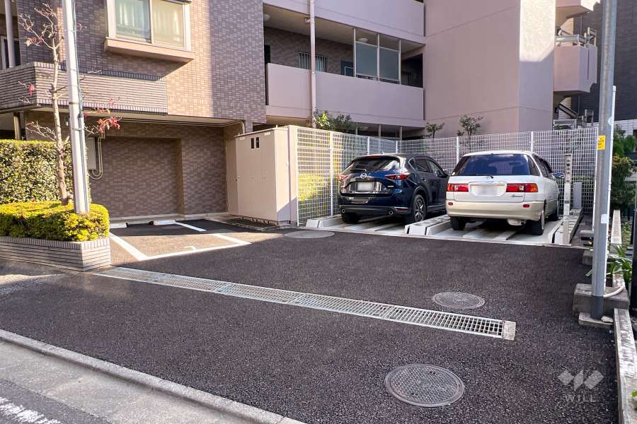 駐車場の出入り口・敷地内駐車場（屋内平面式・屋外機械式）