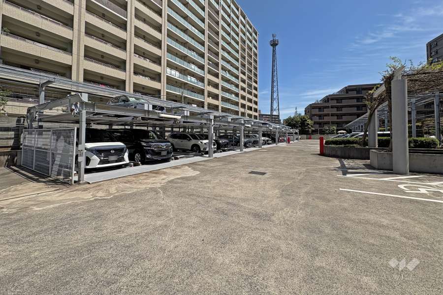 敷地内駐車場（屋外平面式）