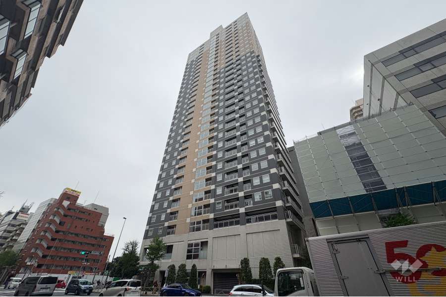 パークタワー池袋イーストプレイスの外観（北側から）