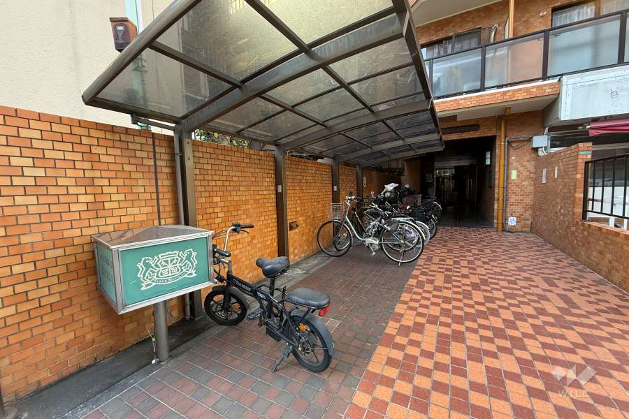 駐輪場（屋根付き）