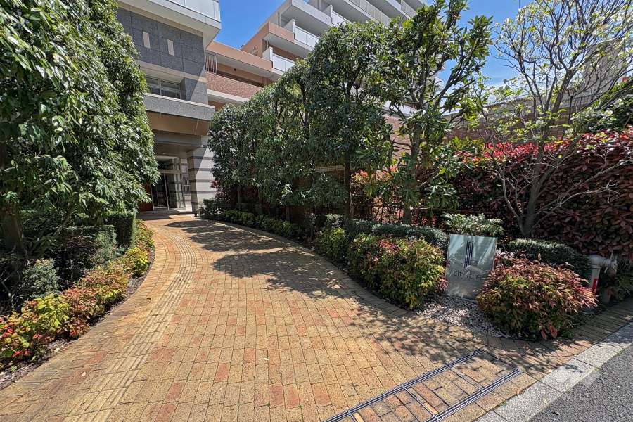 エントランスアプローチ