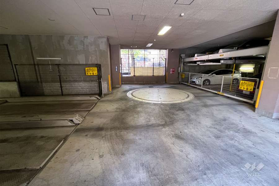敷地内駐車場（屋内機械式）