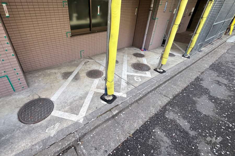 バイク置場
