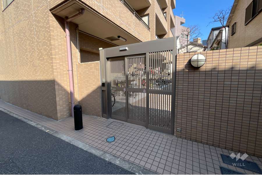 駐輪場の出入口