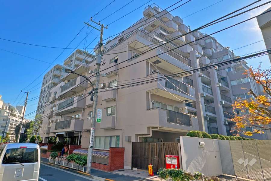 トーア駒込マンションの外観（北西側から）