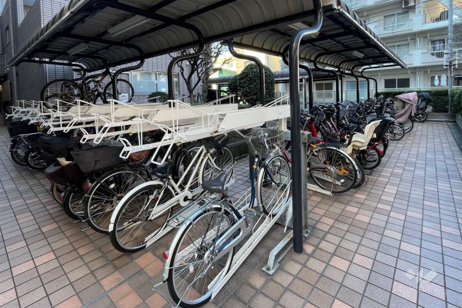 駐輪場（屋根あり）