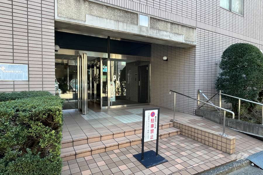 サブエントランス