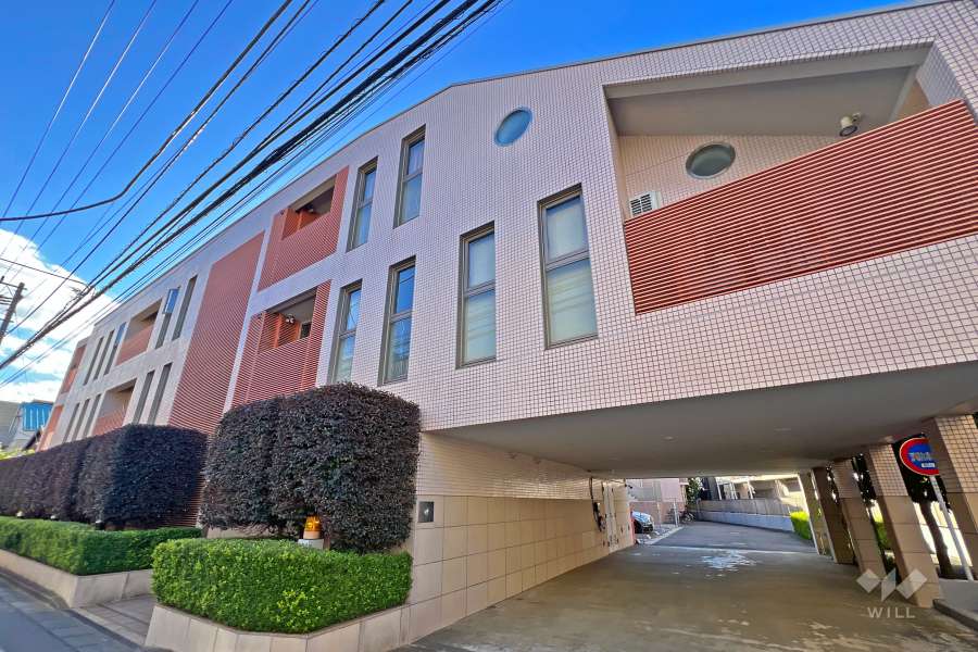 オーベル目白アヴァンタージュの外観（北東側から）