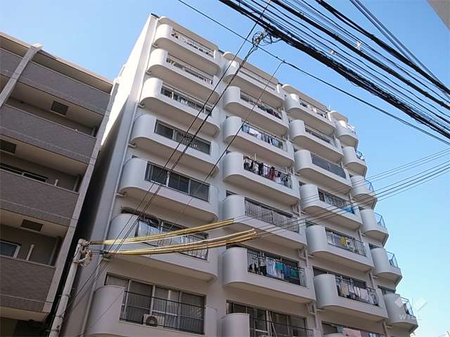 ハイライフ蛍池の外観（東側から）