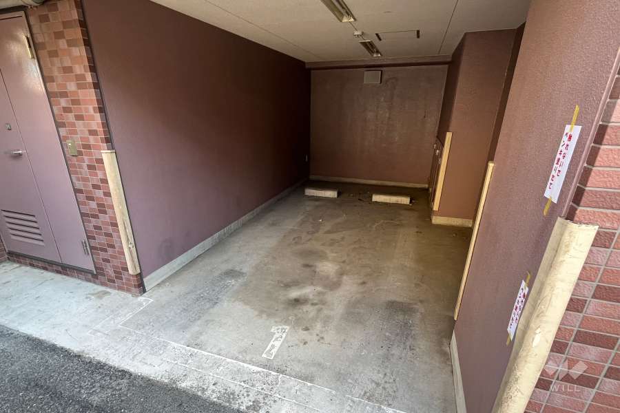 敷地内駐車場（屋内平面式）