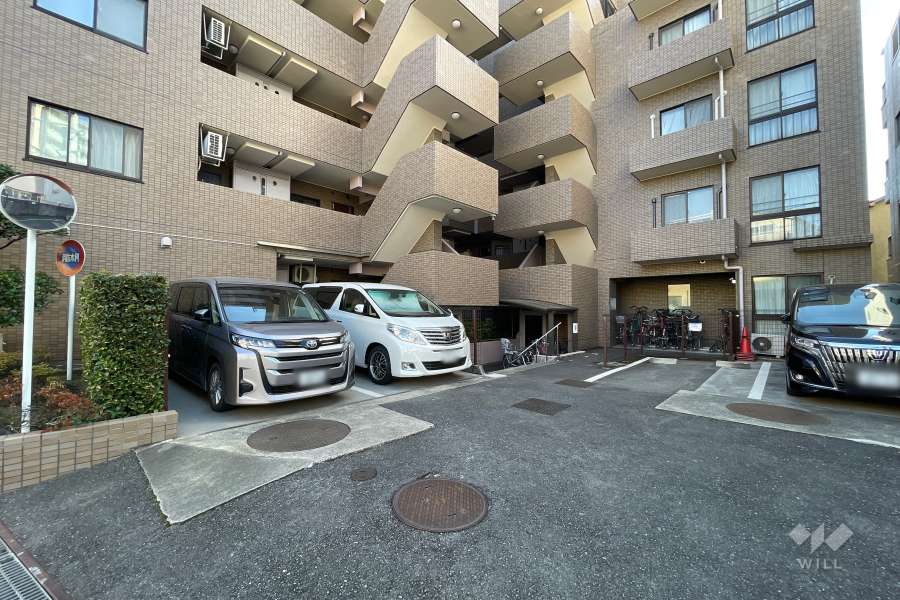 敷地内駐車場（屋外平面式）