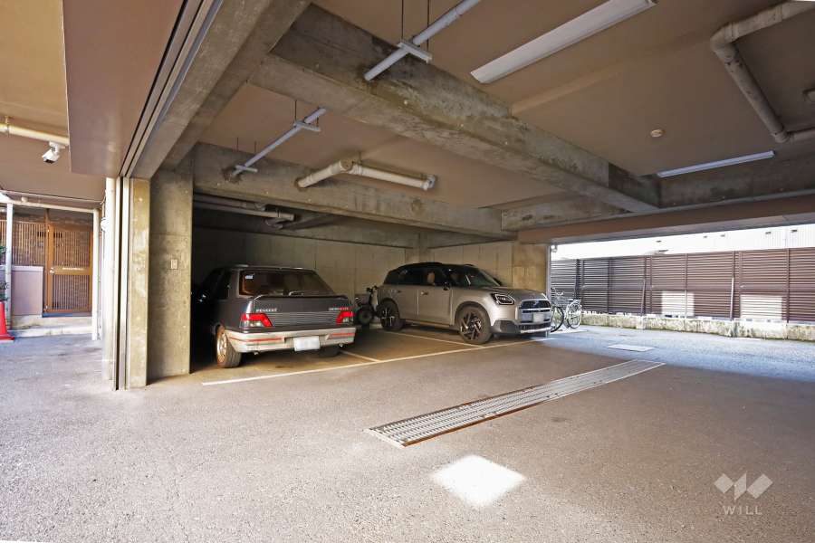 敷地内駐車場（屋外平面式）