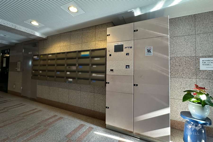 宅配ボックスと共用ポスト