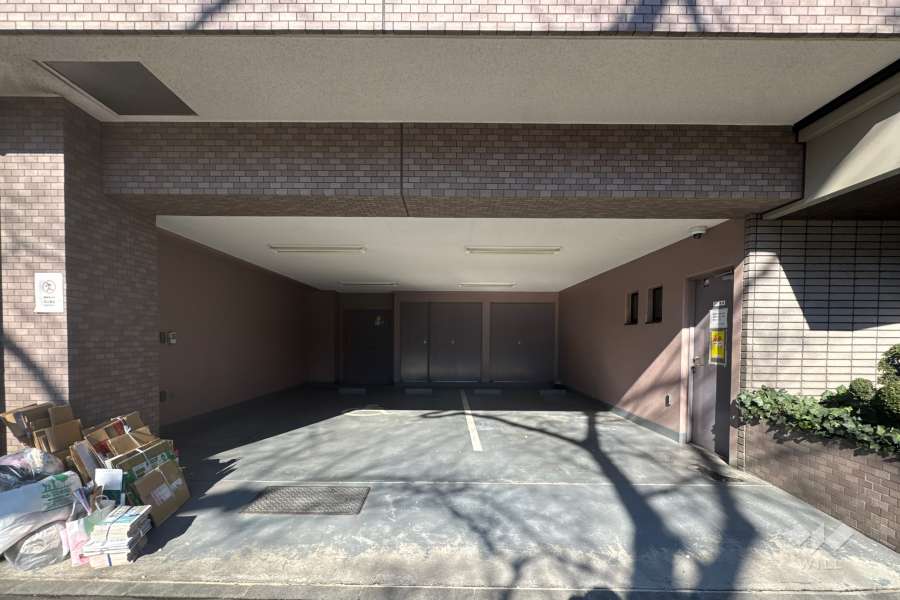 敷地内駐車場（屋内平面式）