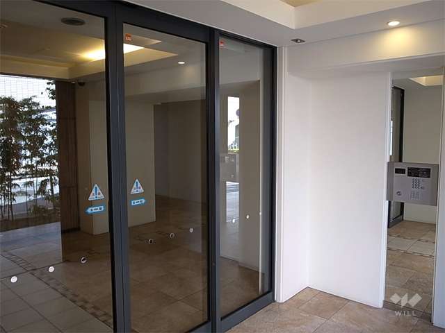 エントランス（オートロック付き）