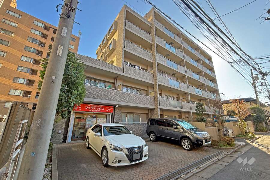 コンポーゼ池袋の外観（北西側から）