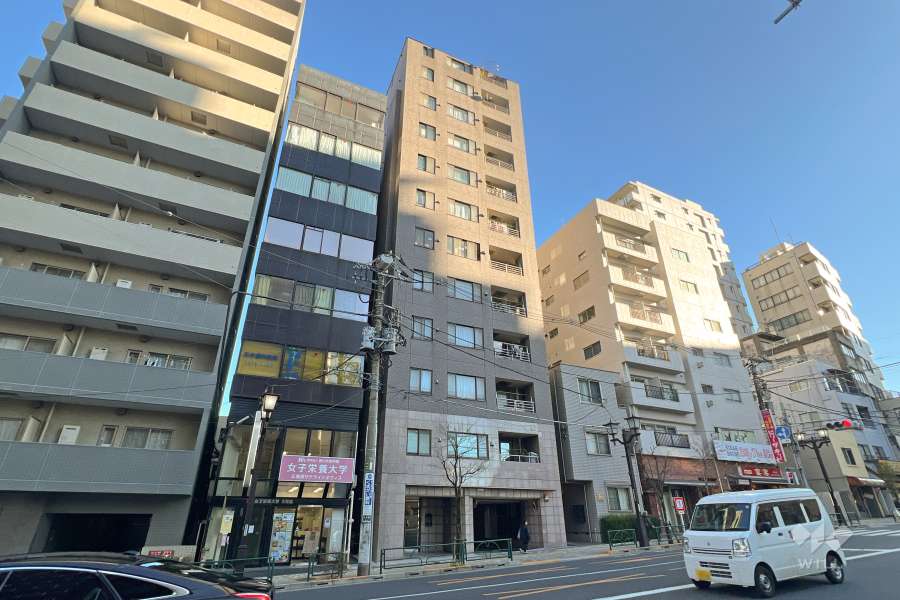 デュオ駒込の外観（北西側から）