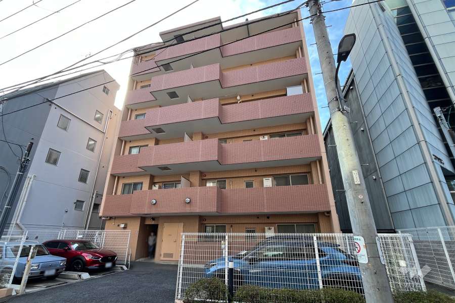 ジェイパーク高田馬場プレジャーステージの外観（北西側から）