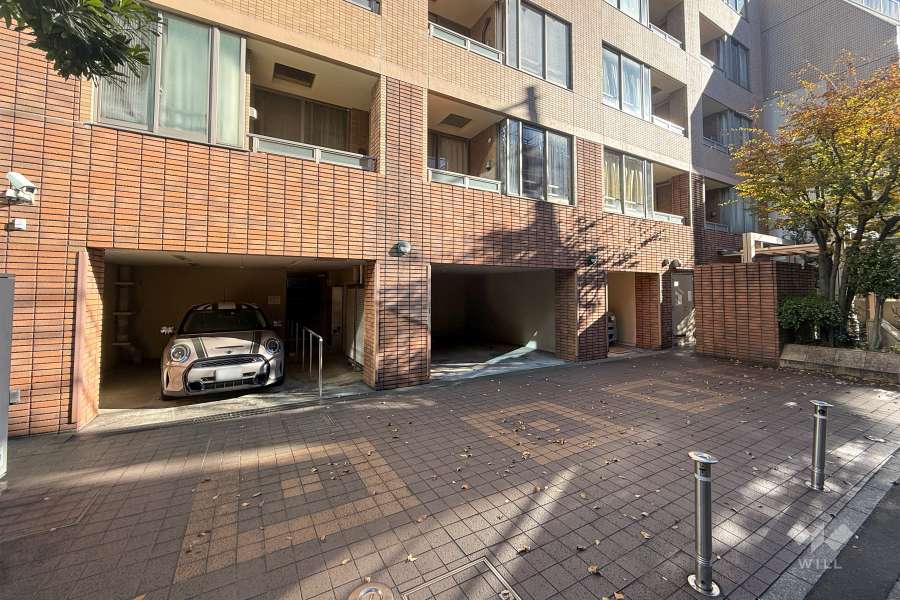 敷地内駐車場（屋内平面式）