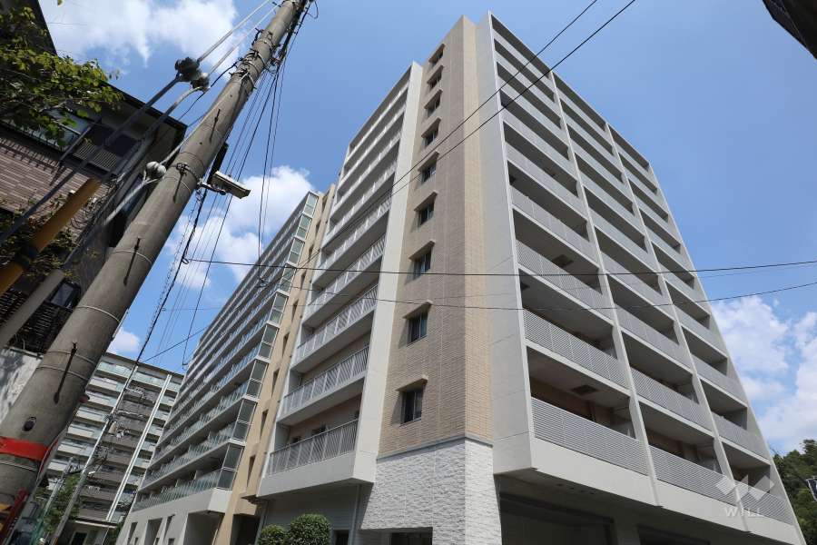 インプレスト千里中央の外観（南西側から）