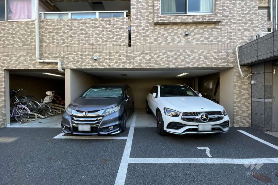 敷地内駐車場（屋外平面式）