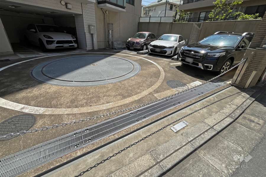 敷地内駐車場（屋外平面式）(ロボットゲート付)