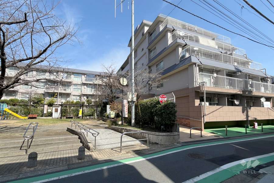 リレント早稲田の外観（南西側から）