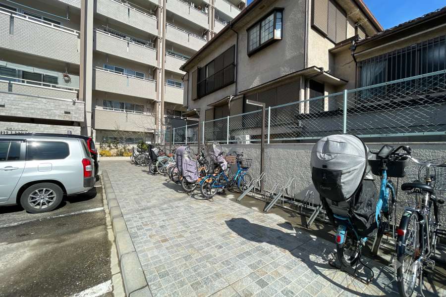 駐輪場