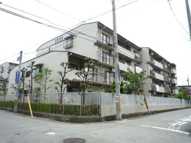 東園田三番館南棟の外観（南西側から）