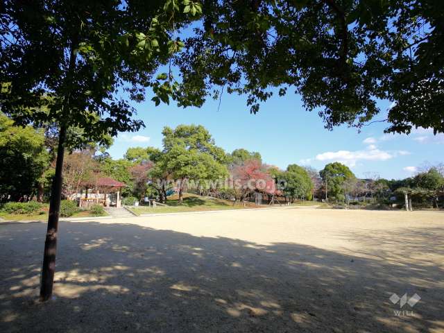 敷地の東側には『田能西公園』があります。