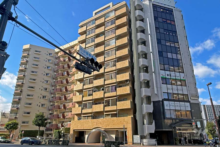 ソフトタウンニュー池袋の外観（東側から）